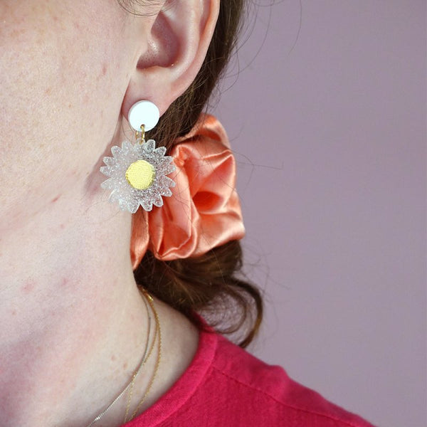 Daisy Acrylic Dangle Earrings