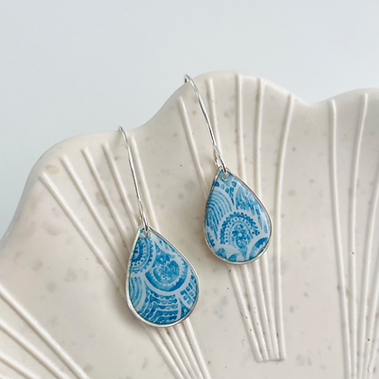 Teardrop Style Dangle Earrings - Blue Rainbow