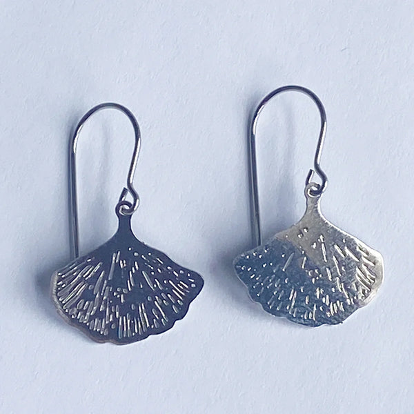 Ginko Mini Leaves Silver Earrings