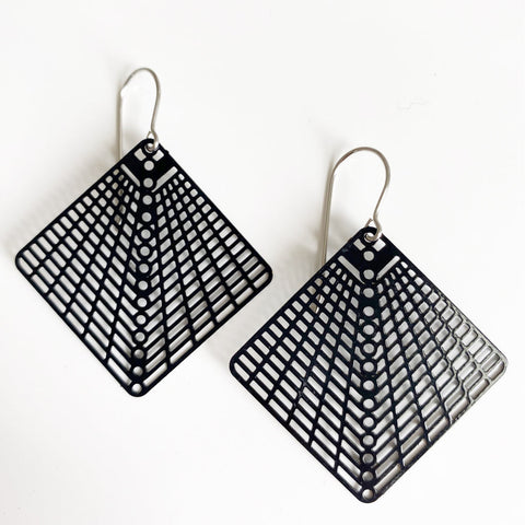 Diamonds Earrings - Black