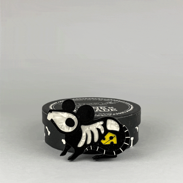 Mousy Mischief Brooch